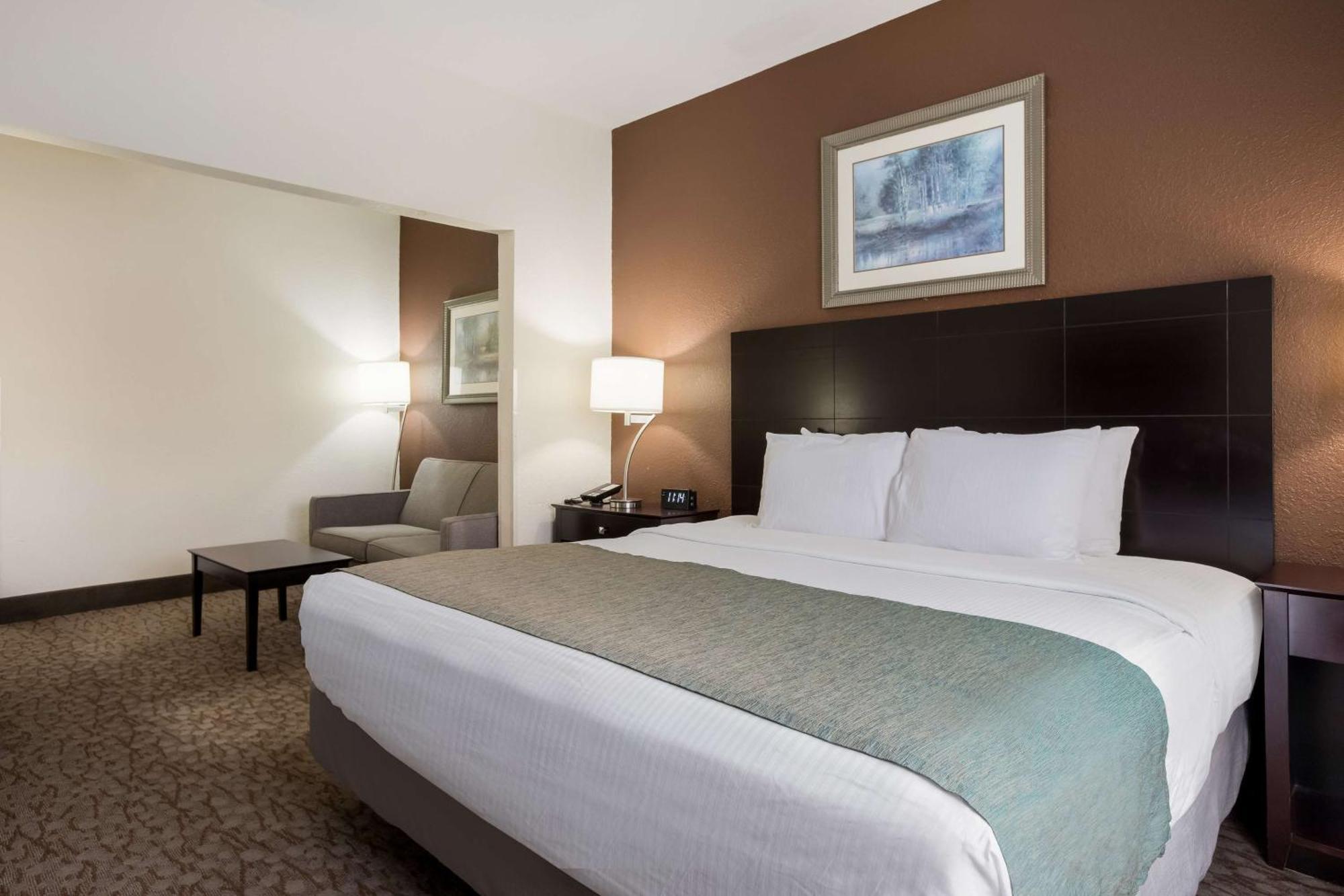 Best Western Kendallville Inn Εξωτερικό φωτογραφία