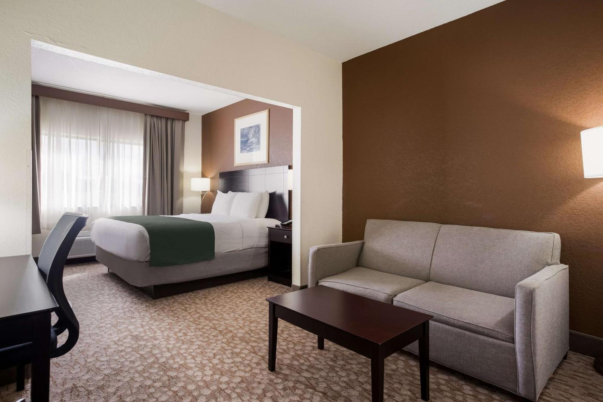 Best Western Kendallville Inn Εξωτερικό φωτογραφία