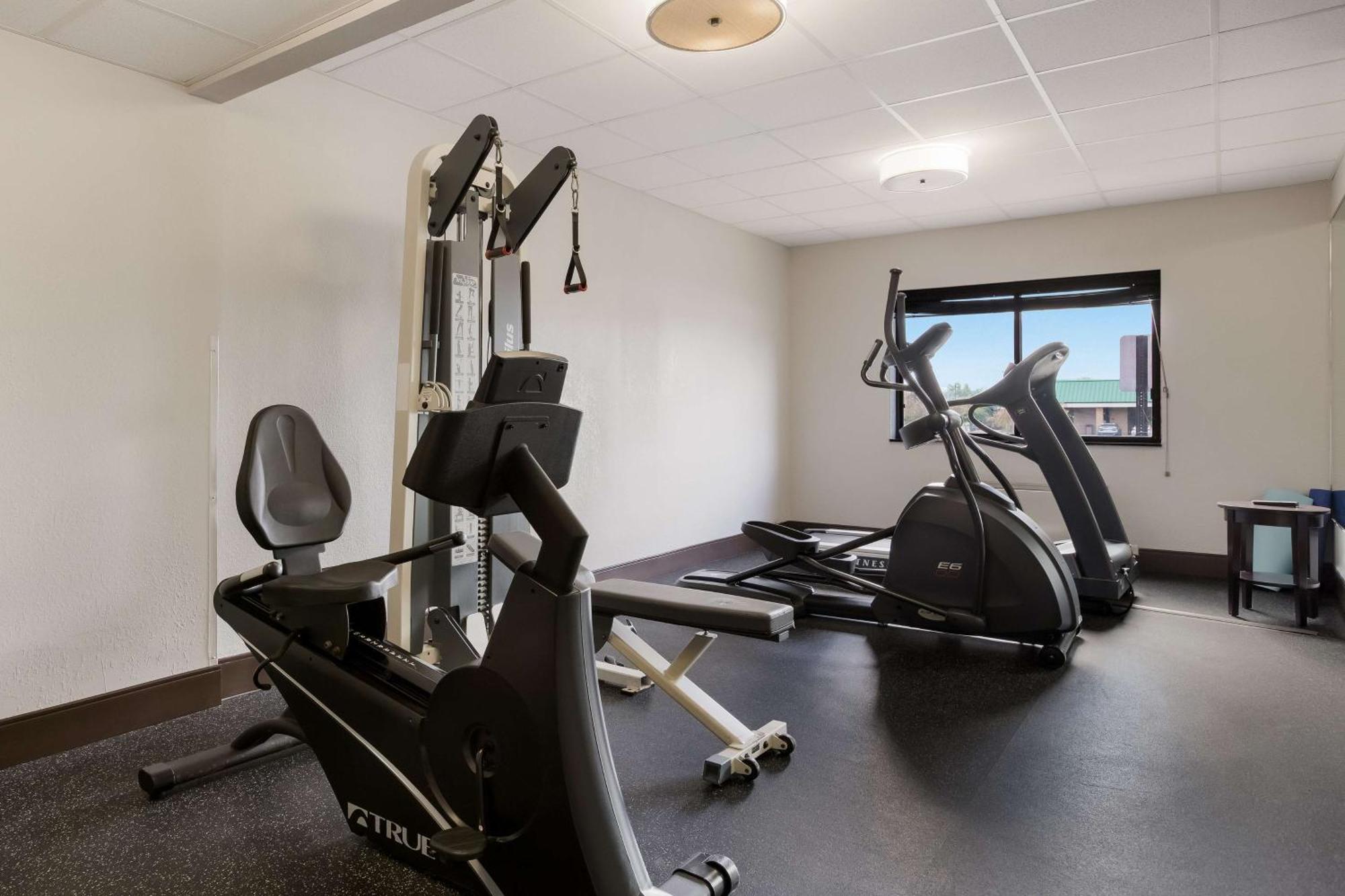 Best Western Kendallville Inn Εξωτερικό φωτογραφία